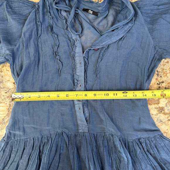 TFNC sz XSM lightweight blouse puff sleeves gauze light blue pleated skirt hem - Picture 6 of 9